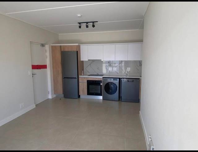 1 BEDROOM PROPERTY TO RENT IN RICHWOOD